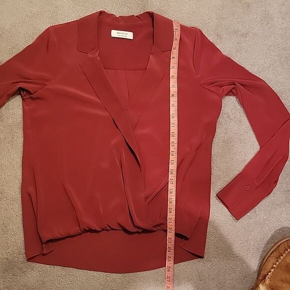Bailey 44 rust color wrap blouse sz med - Picture 5 of 8